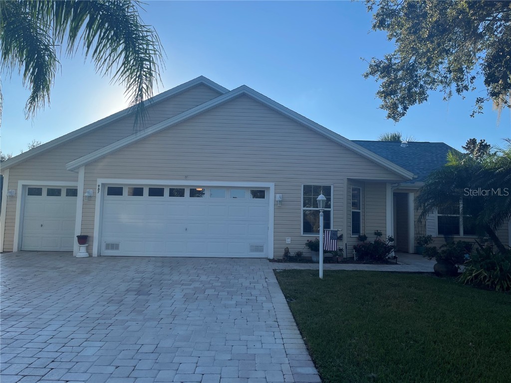967 Livingston Loop The Villages FL 32162 G5061206 image1