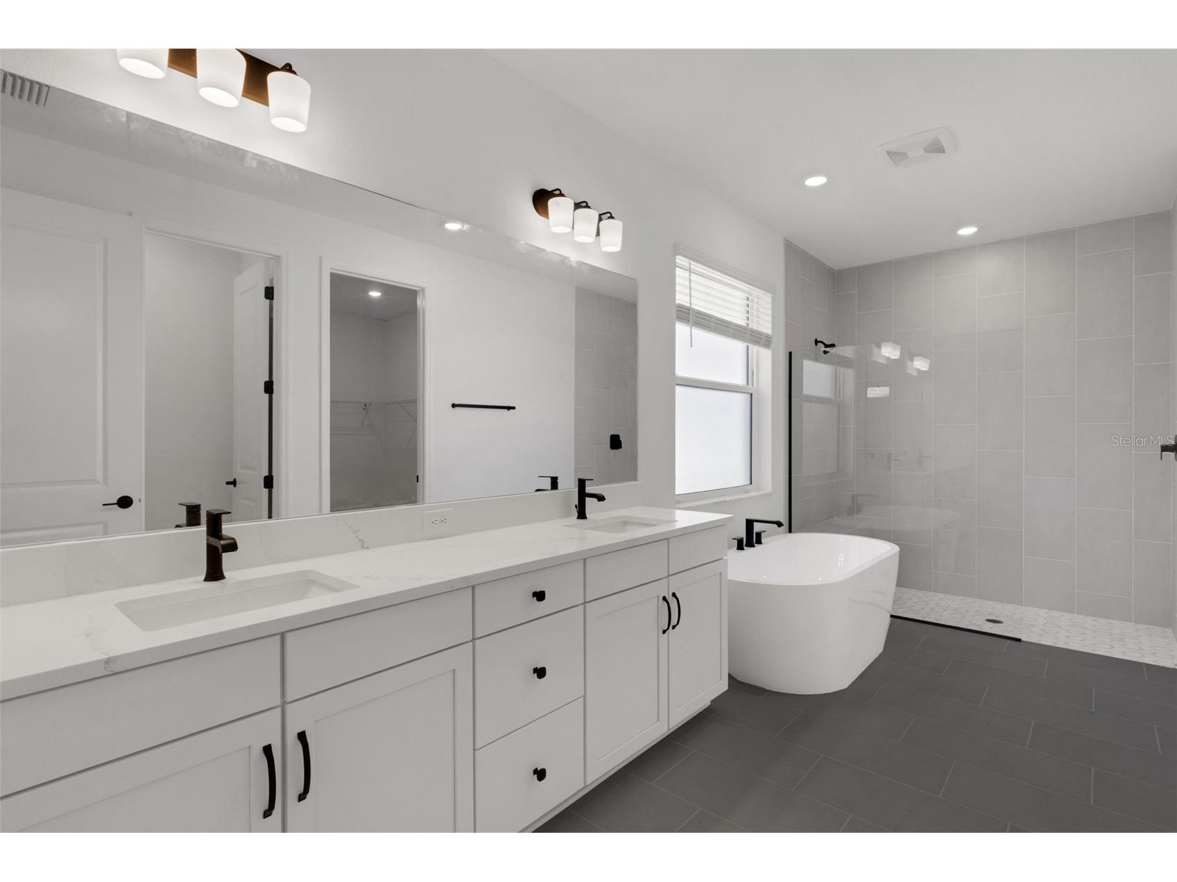 9670 Crystal Isles Circle Sarasota FL 34241 A4689123 image17