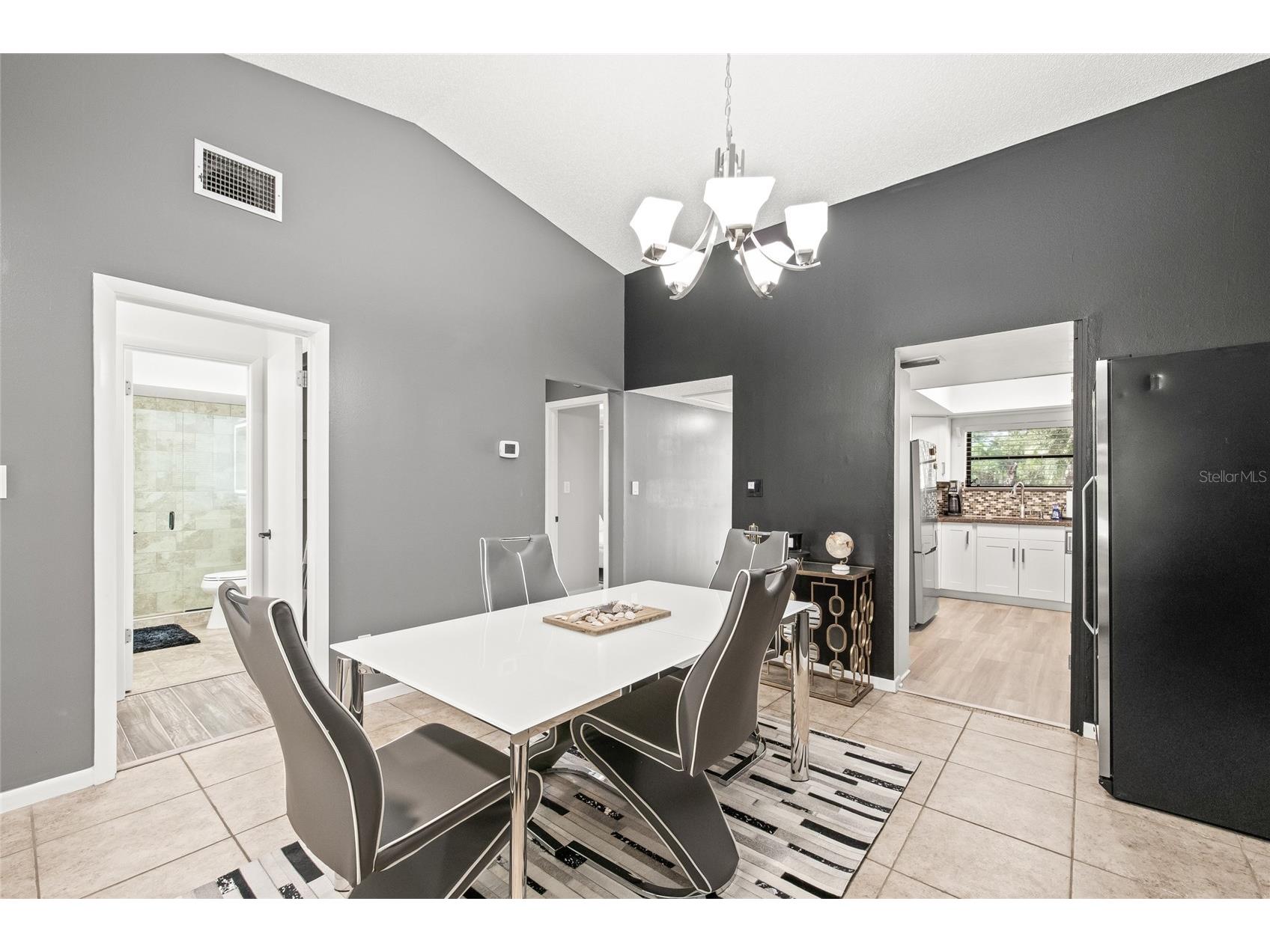 9677 86th Avenue Seminole FL 33777 A4678524 image9