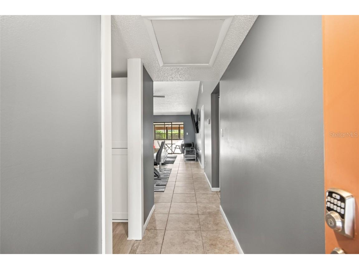 9677 86th Avenue Seminole FL 33777 TB8427923 image10