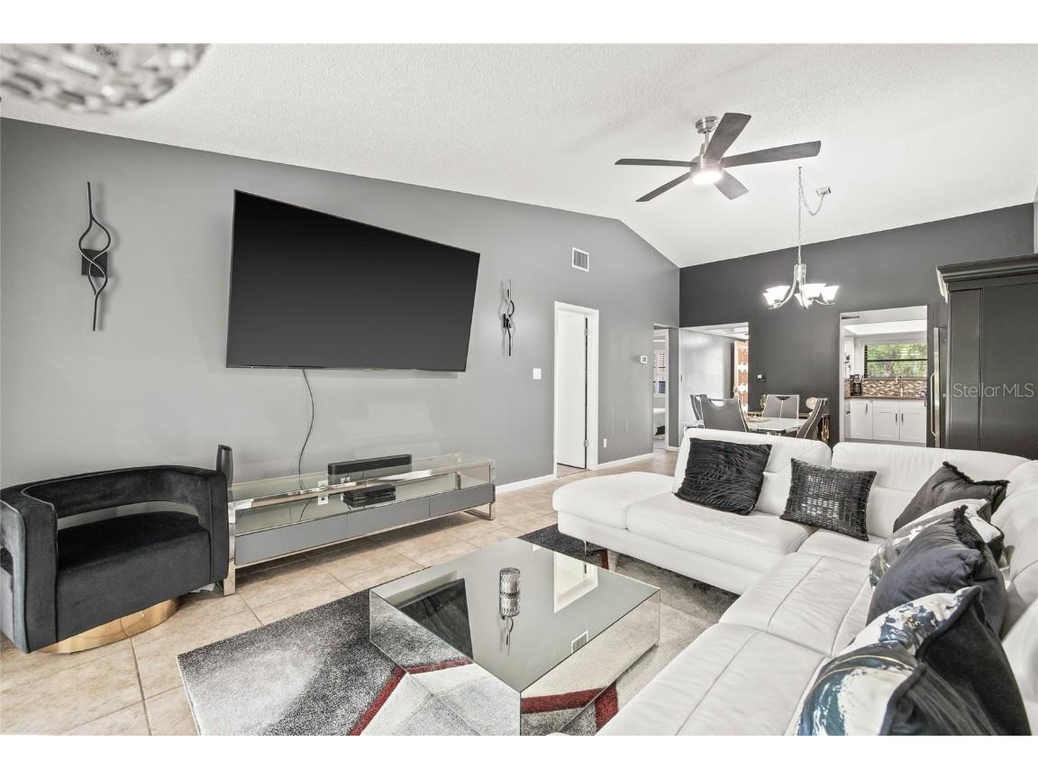 9677 86th Avenue Seminole FL 33777 TB8427923 image15