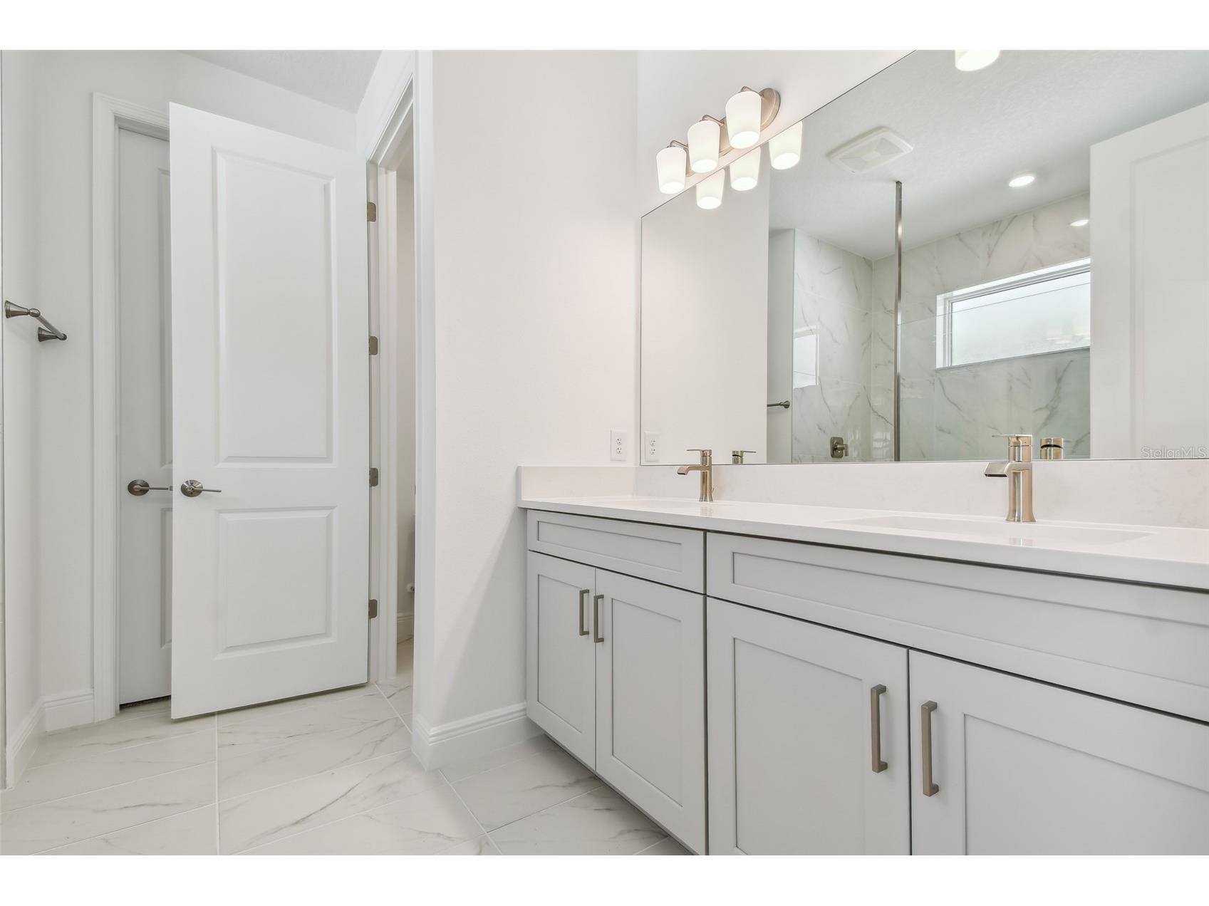 9681 Crystal Isles Circle Sarasota FL 34241 A4695819 image28