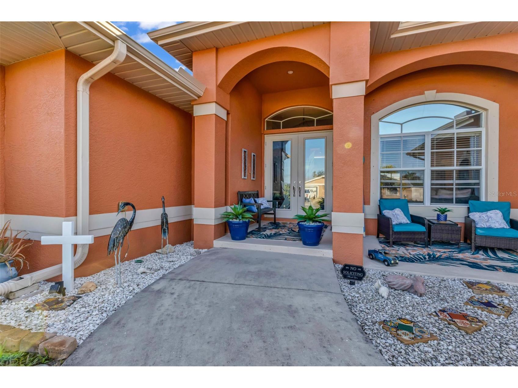 9685 Arnaz Circle Port Charlotte FL 33981 C7519251 image2