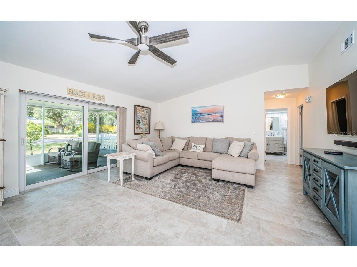 969 Gulf View Boulevard Dunedin FL 34698 TB8453523 image12