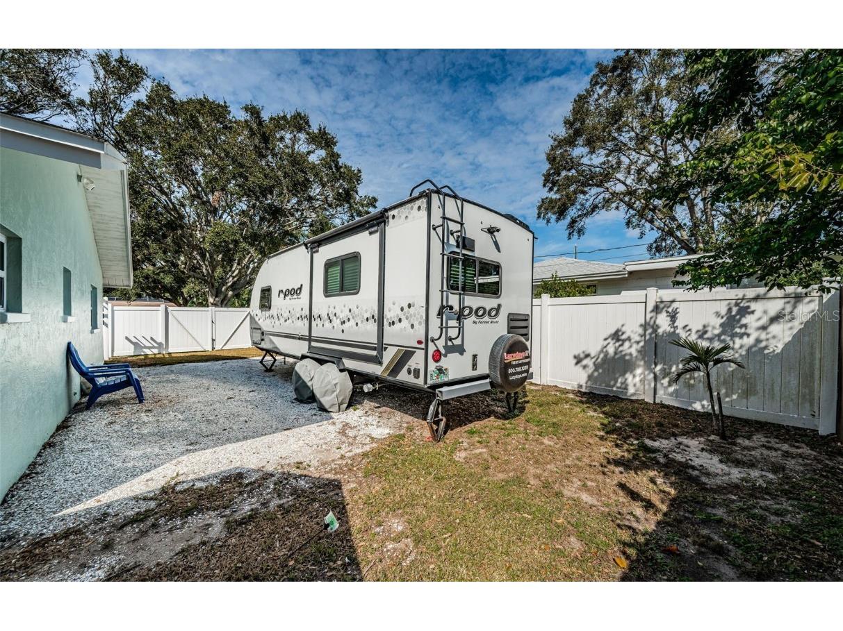 969 Gulf View Boulevard Dunedin FL 34698 TB8453523 image39