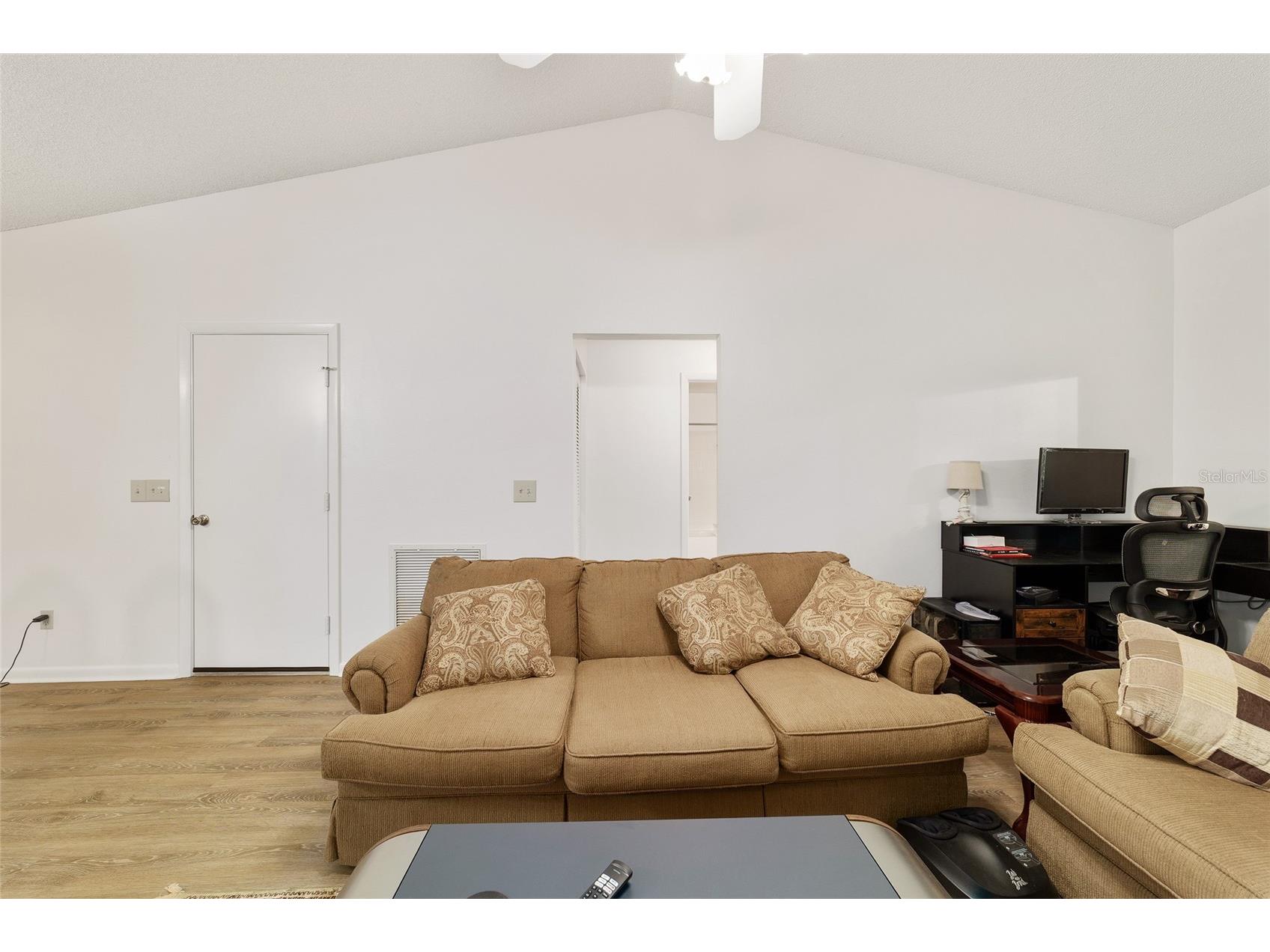 9696 SW 94th Terrace #B Ocala FL 34481 OM726584 image17