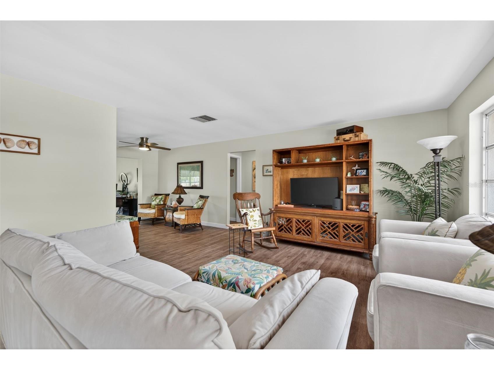 9697 41st Street N Pinellas Park FL 33782 TB8493387 image5