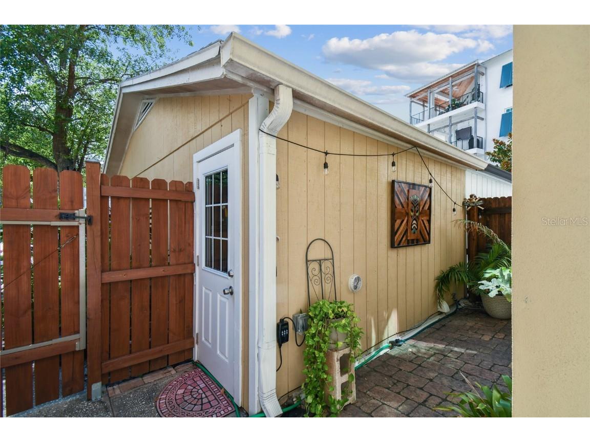 97 Davis Boulevard E #B Tampa FL 33606 TB8426620 image12