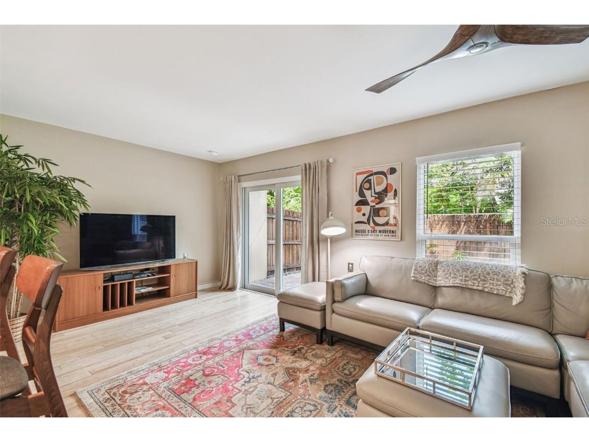 97 Davis Boulevard E #B Tampa FL 33606 TB8426620 image37