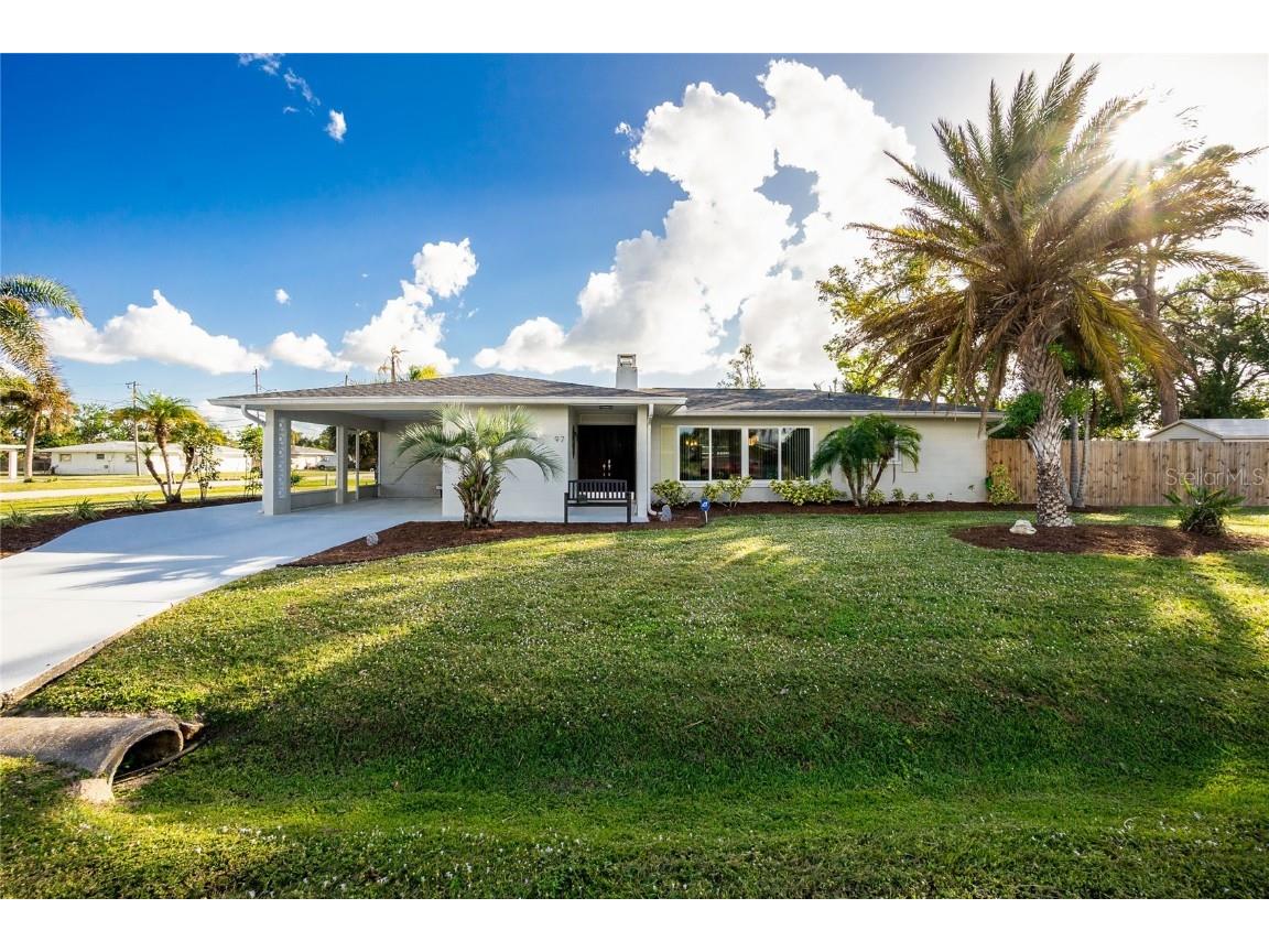 97 Lakeview Lane Englewood FL 34223 D6139983 image1