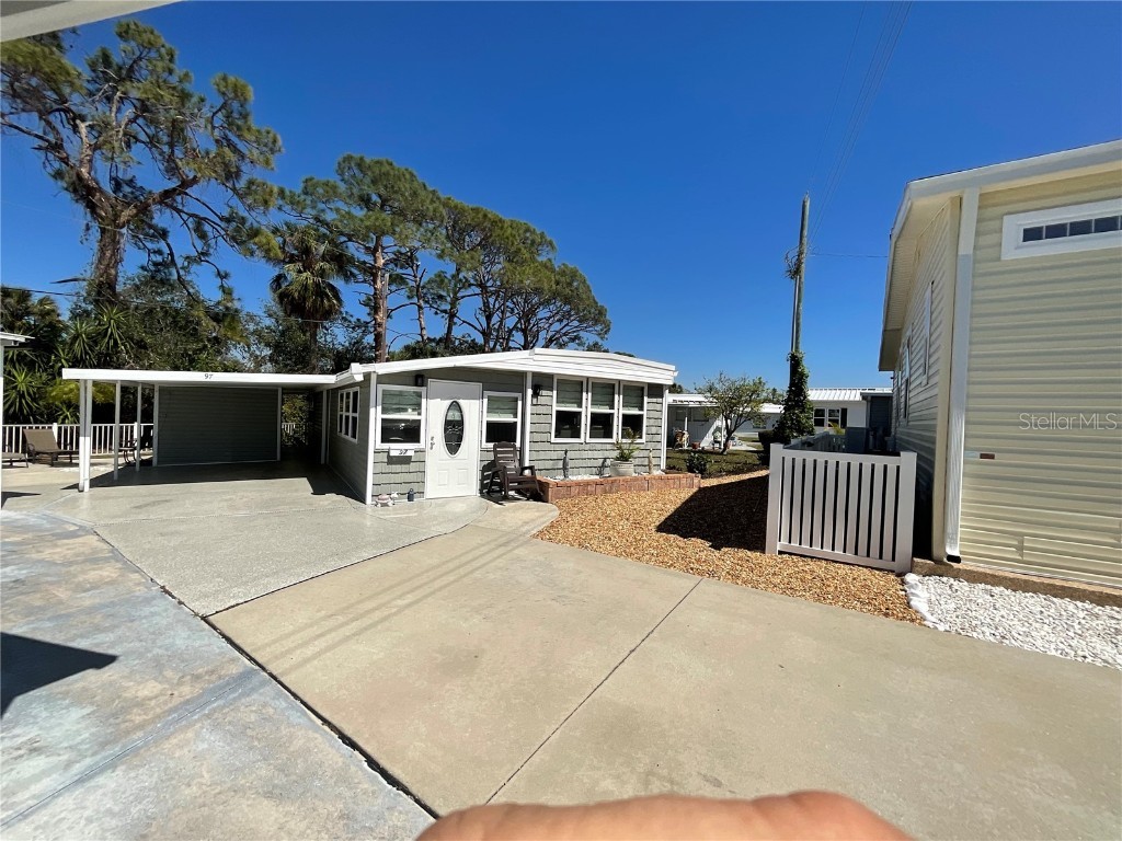 97 Southwinds Drive Sarasota FL 34231 A4670806 image1