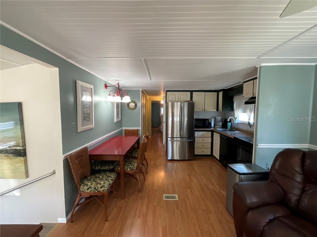 97 Southwinds Drive Sarasota FL 34231 A4670806 image23