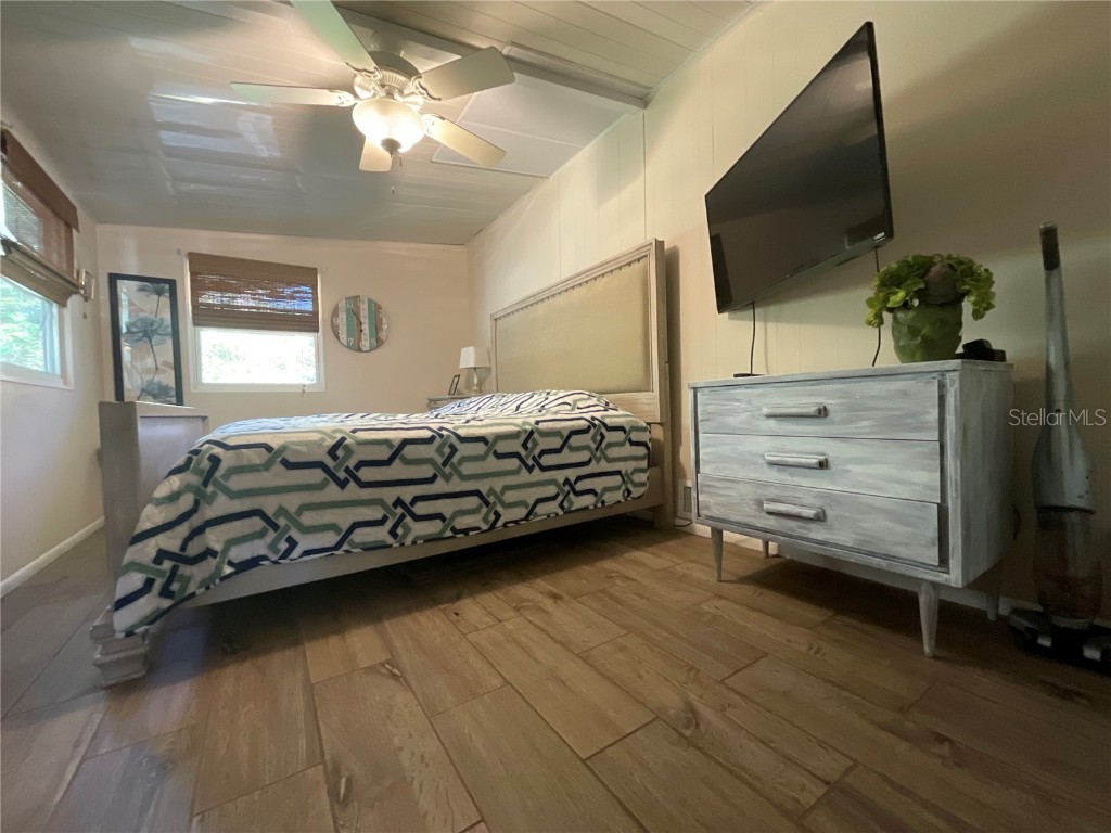 97 Southwinds Drive Sarasota FL 34231 A4670806 image39