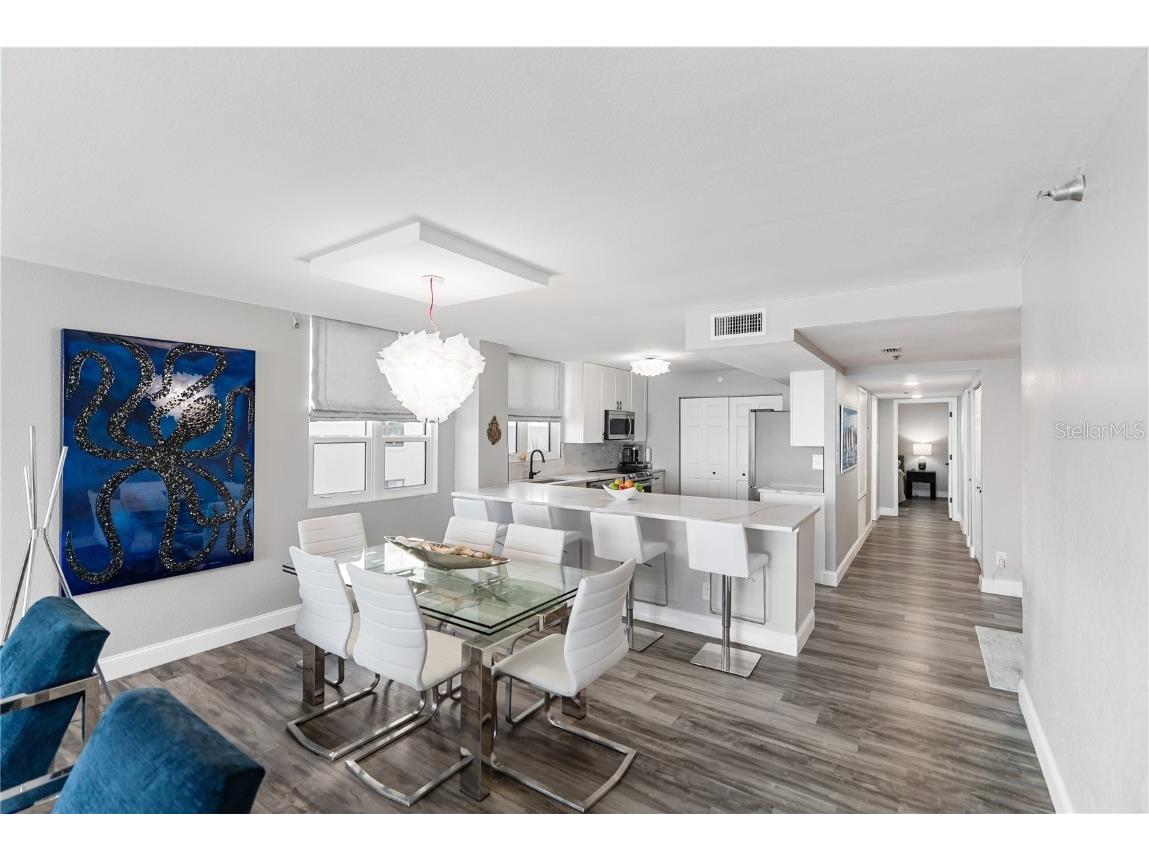 97 Sunset Drive #201 Sarasota FL 34236 A4673642 image11