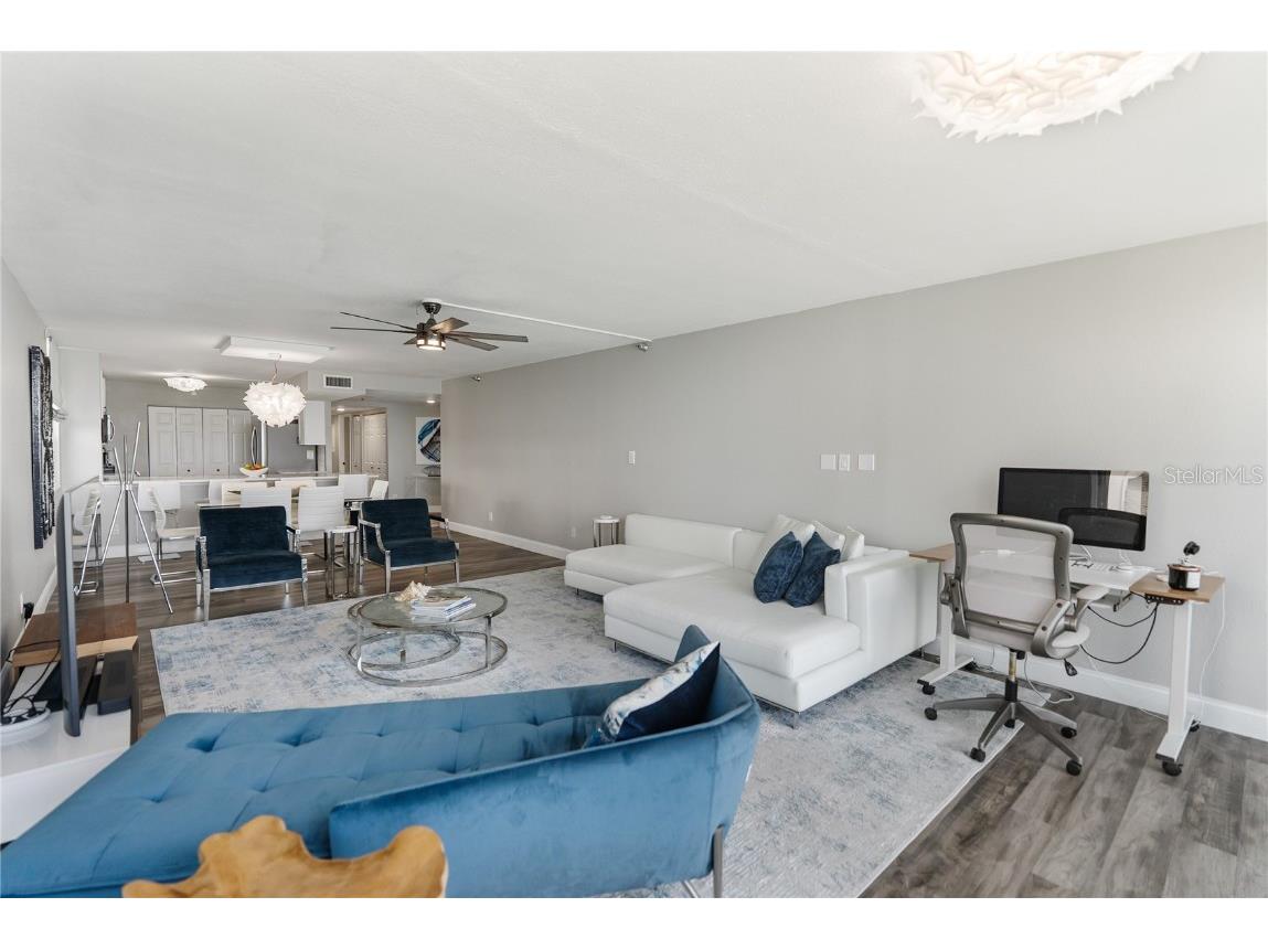 97 Sunset Drive #201 Sarasota FL 34236 A4673642 image16