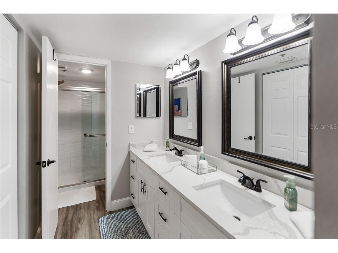 97 Sunset Drive #201 Sarasota FL 34236 A4673642 image24