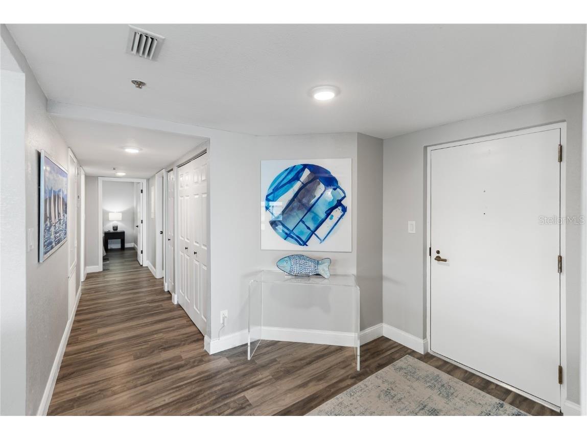 97 Sunset Drive #201 Sarasota FL 34236 A4673642 image3