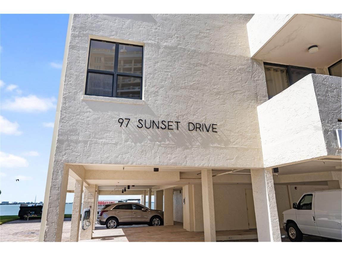 97 Sunset Drive #201 Sarasota FL 34236 A4673642 image45