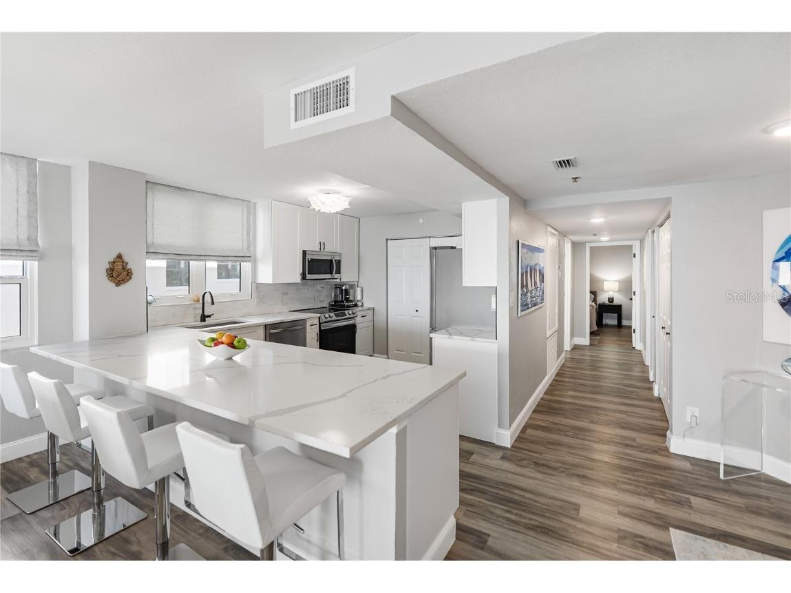 97 Sunset Drive #201 Sarasota FL 34236 A4673642 image5