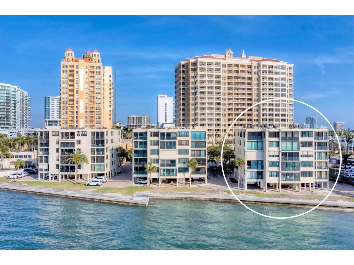 97 Sunset Drive #202 Sarasota FL 34236 A4642846 image1