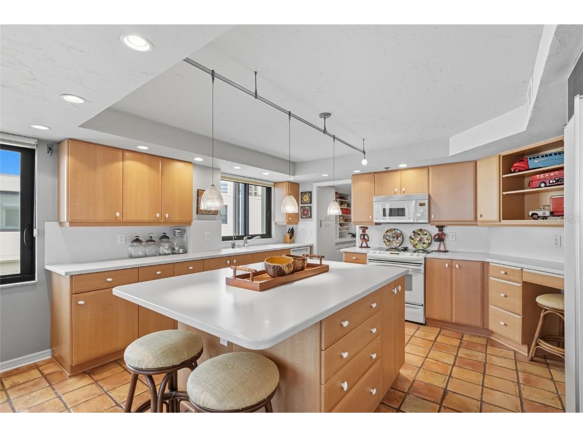 97 Sunset Drive #501 Sarasota FL 34236 A4665757 image18