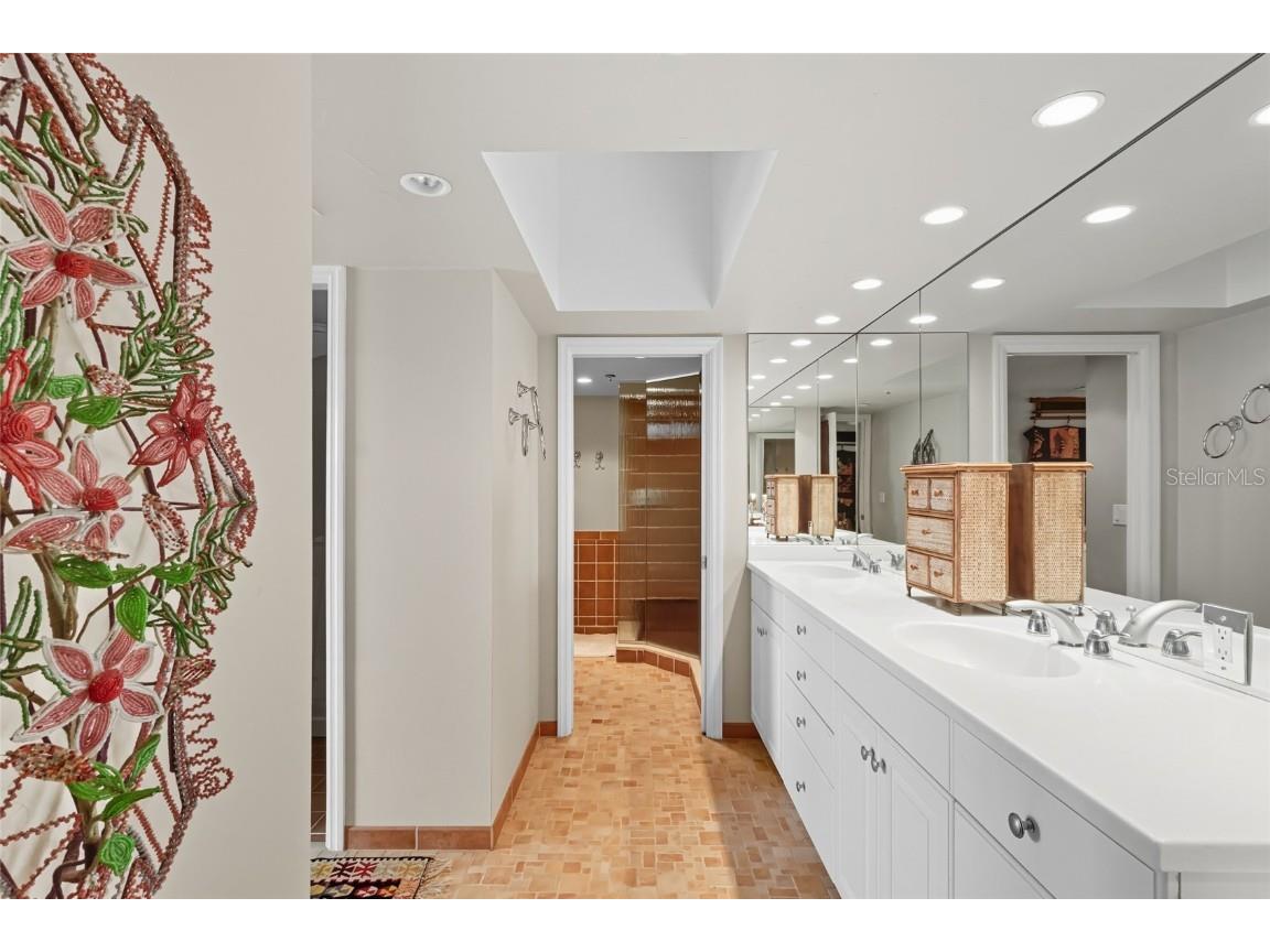 97 Sunset Drive #501 Sarasota FL 34236 A4665757 image24