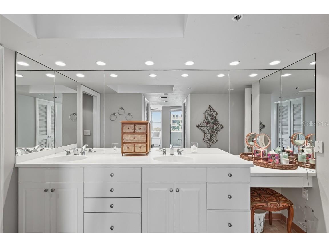 97 Sunset Drive #501 Sarasota FL 34236 A4665757 image25