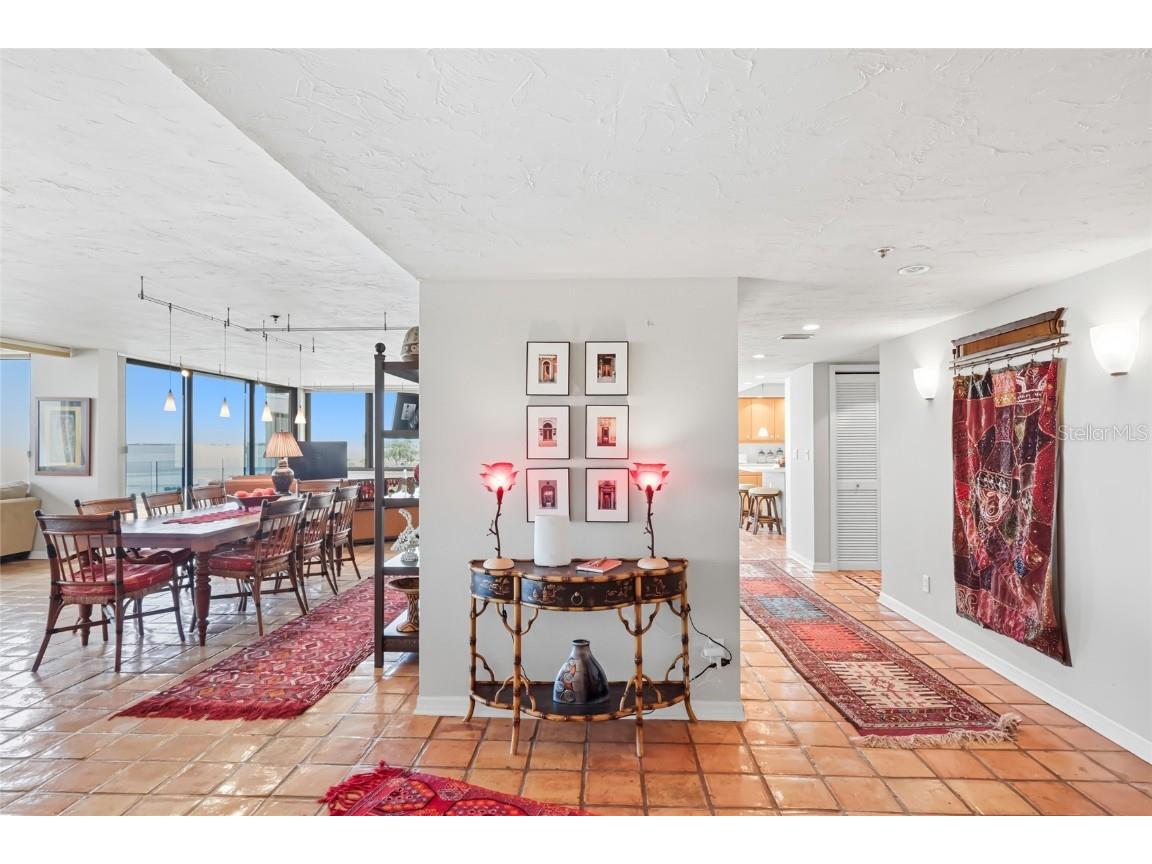 97 Sunset Drive #501 Sarasota FL 34236 A4665757 image3