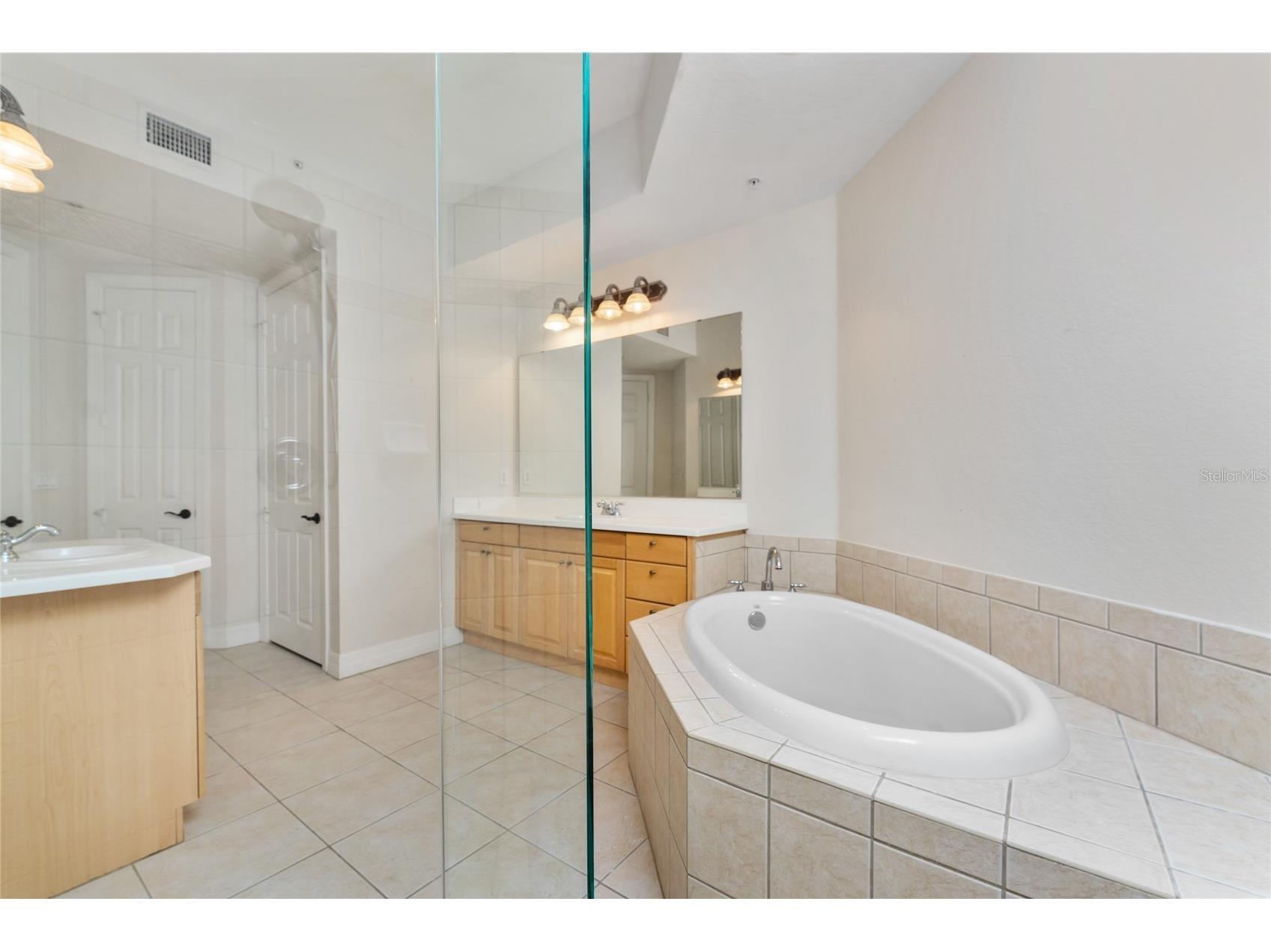 97 Vivante #9748 Punta Gorda FL 33950 C7526553 image27