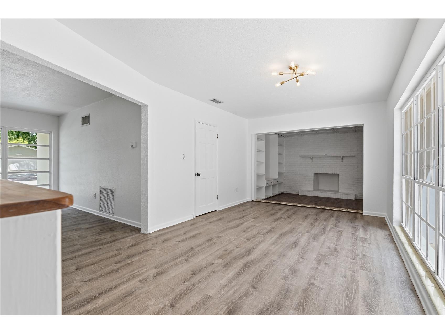 970 Gulf View Boulevard Dunedin FL 34698 TB8514450 image17