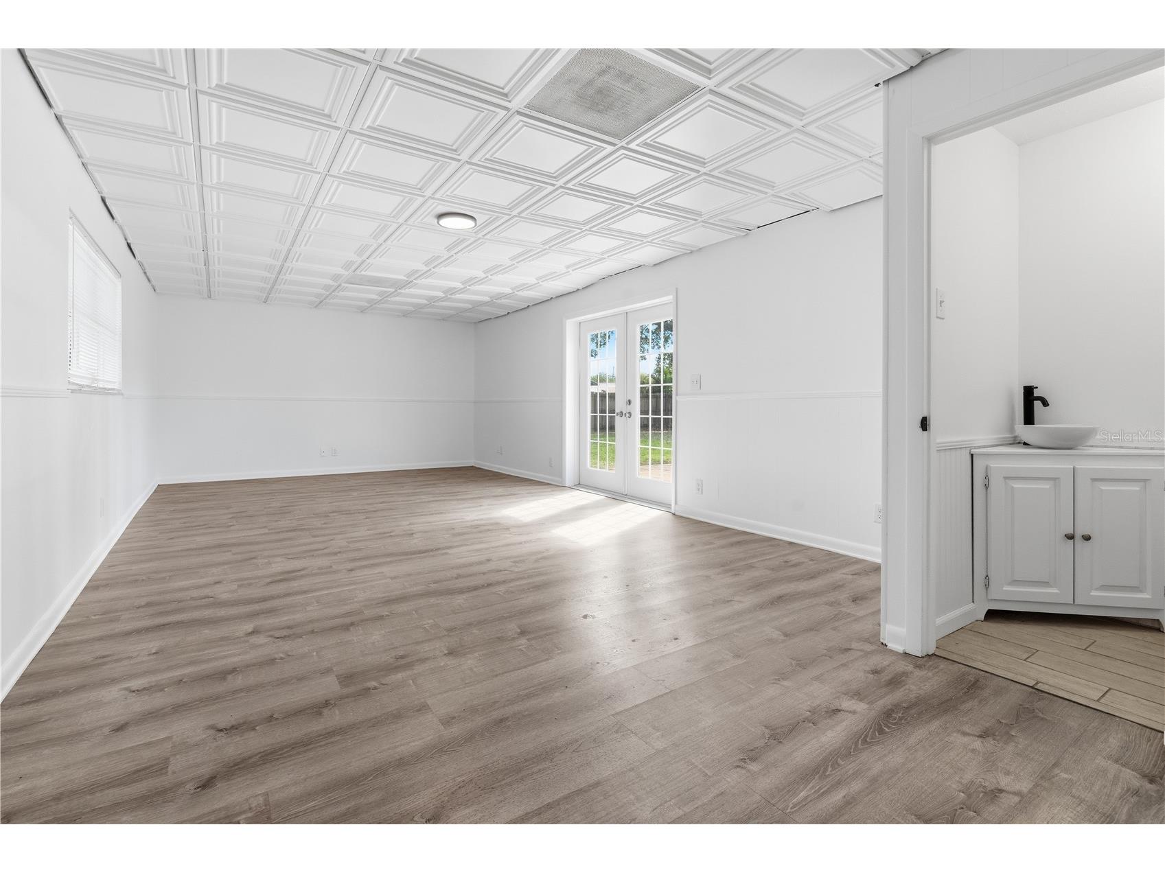 970 Gulf View Boulevard Dunedin FL 34698 TB8514450 image20