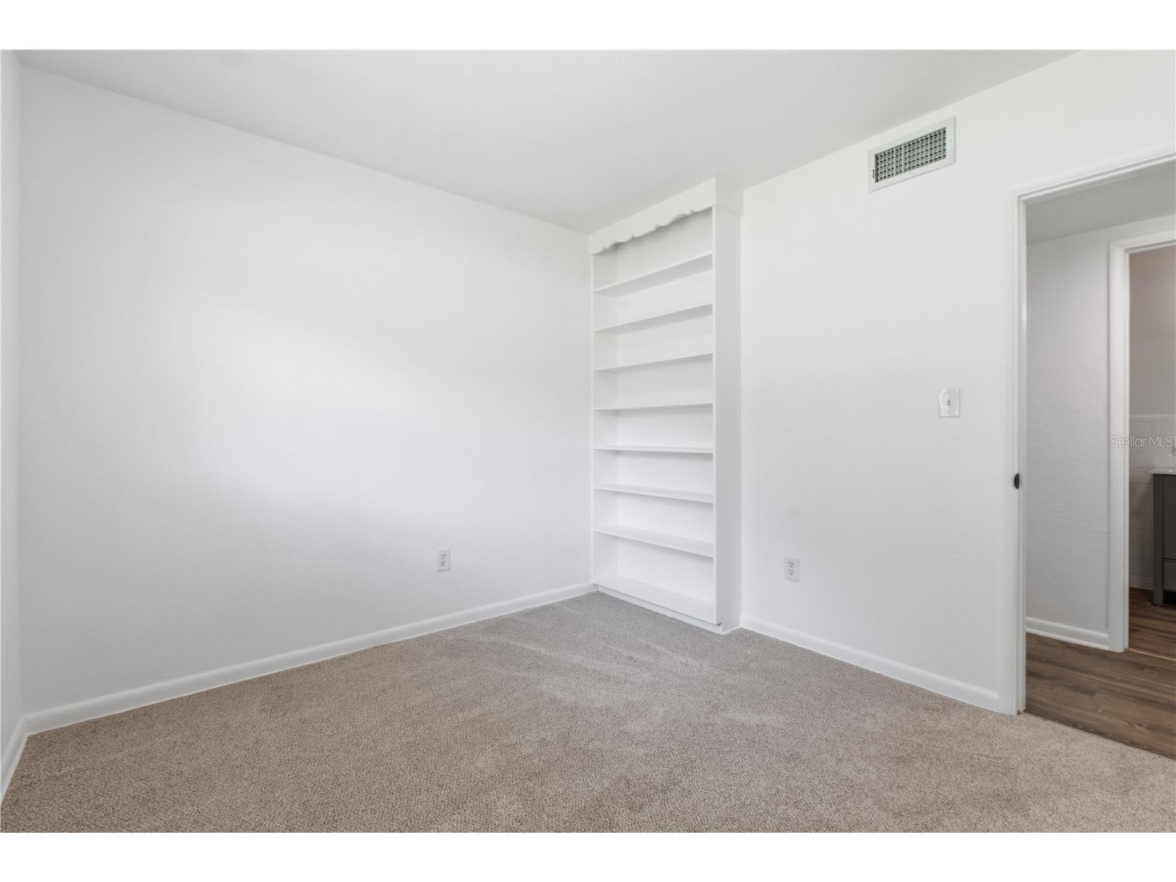 970 Gulf View Boulevard Dunedin FL 34698 TB8514450 image30