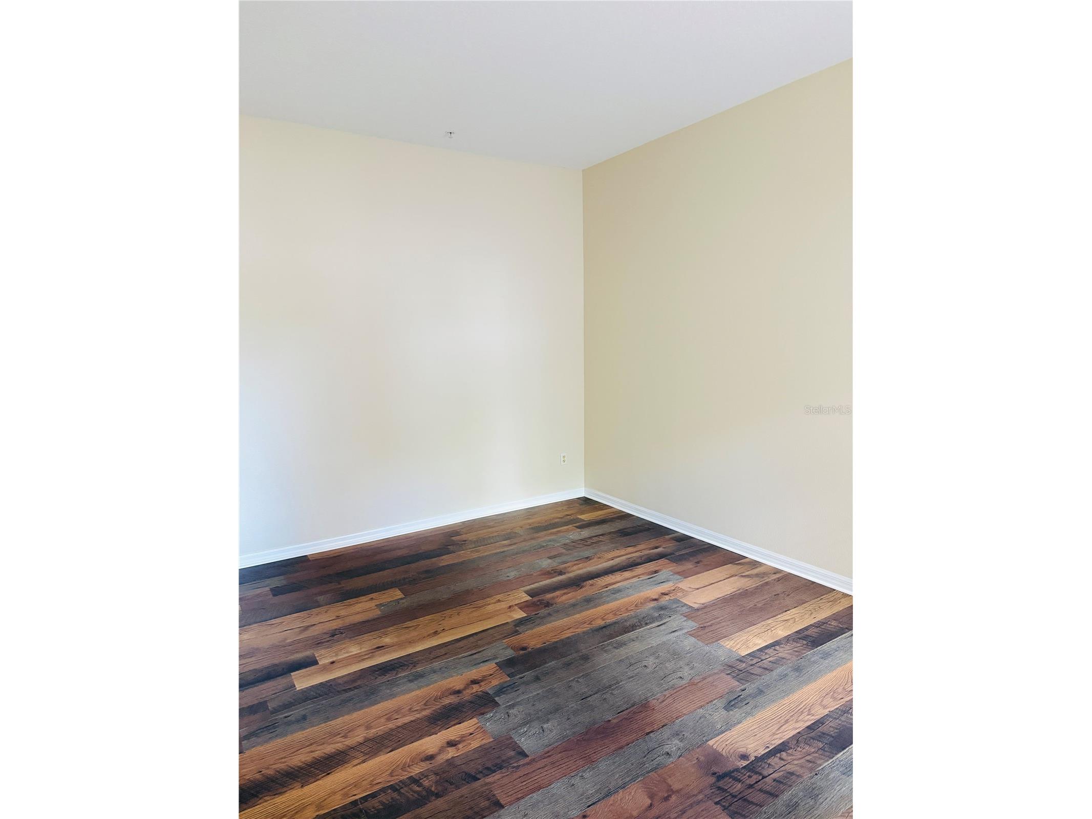 970 N Spring Garden Avenue #311 Deland FL 32720 V4944384 image10