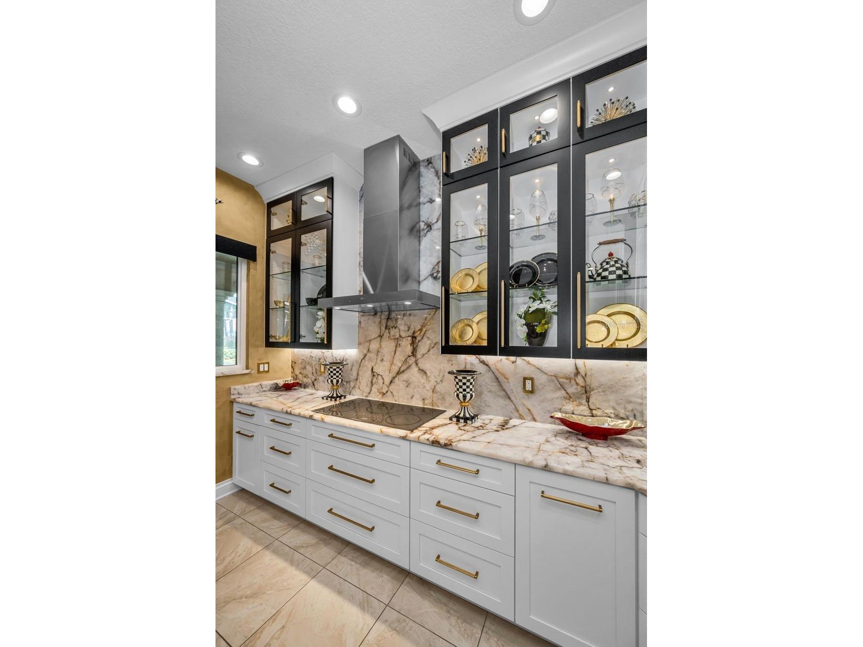 970 Southern Pine Court NE Saint Petersburg FL 33703 TB8502643 image12