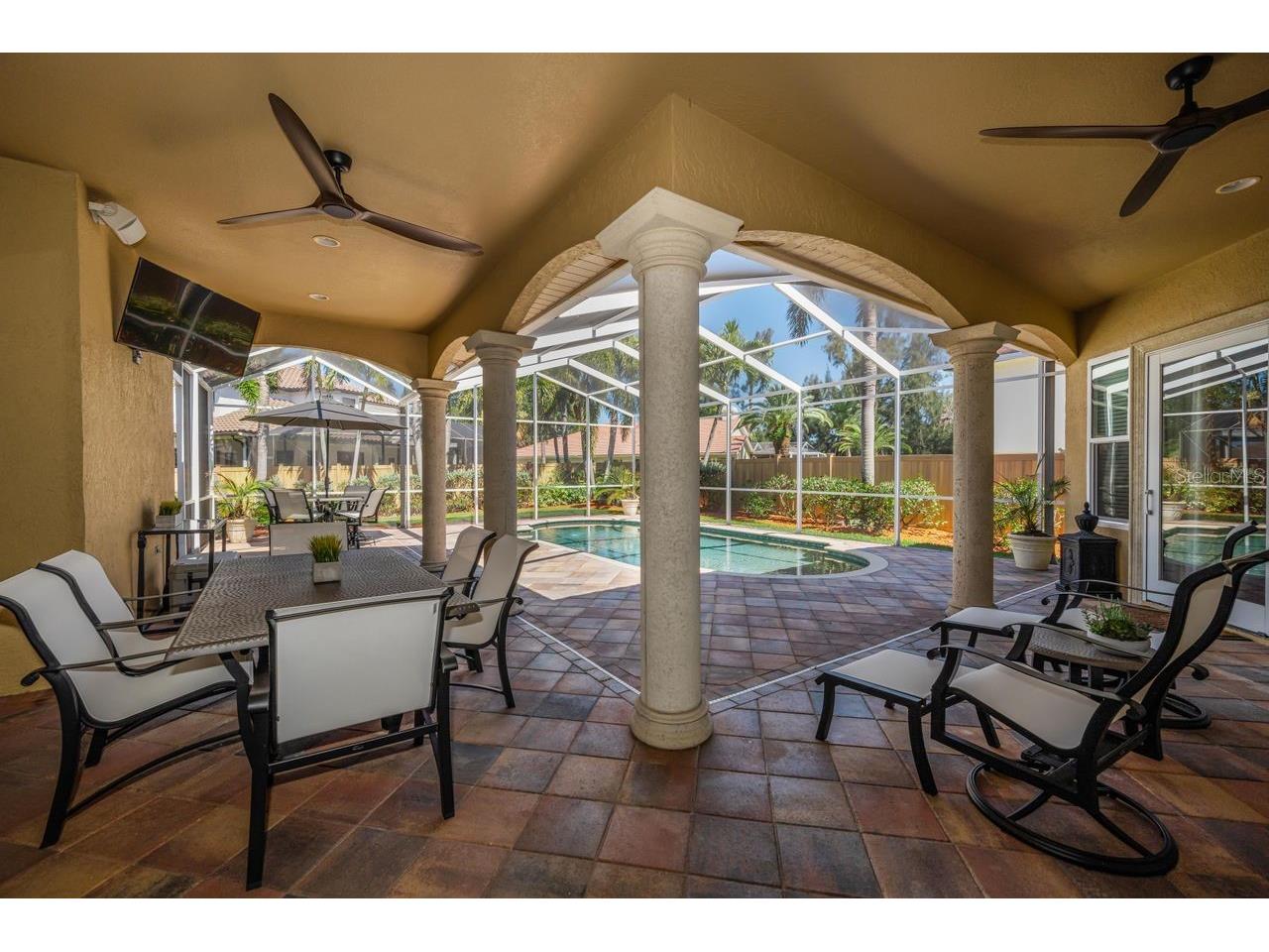 970 Southern Pine Court NE Saint Petersburg FL 33703 TB8502643 image32