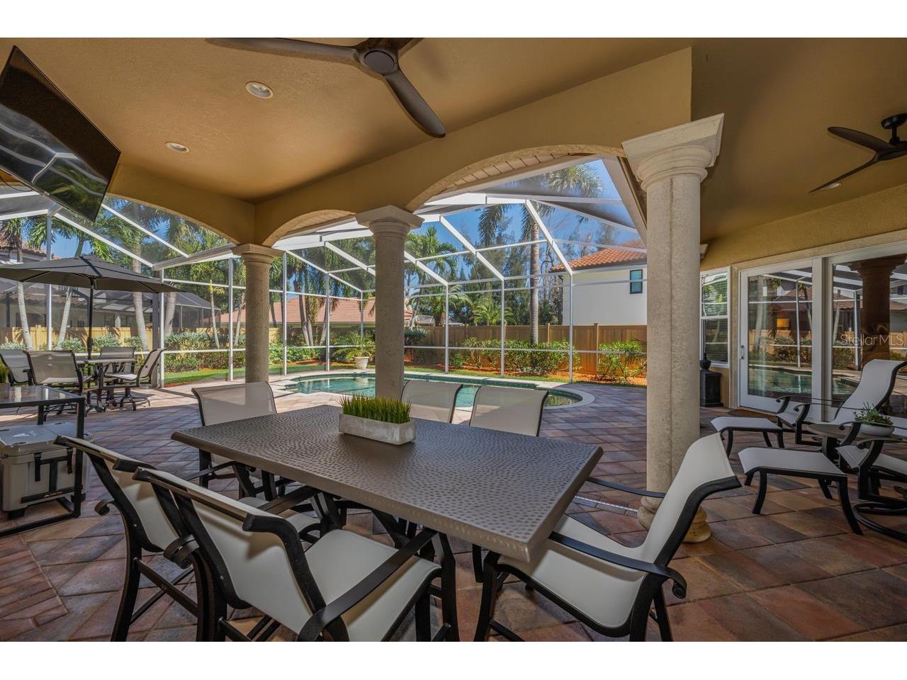 970 Southern Pine Court NE Saint Petersburg FL 33703 TB8502643 image33