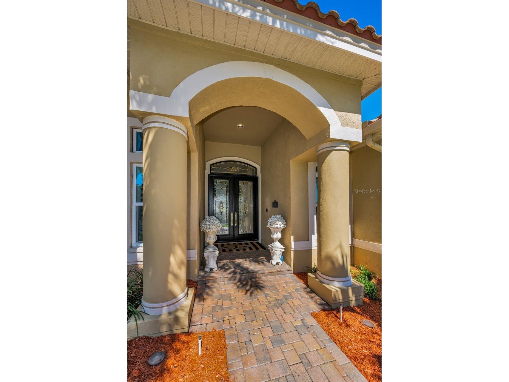 970 Southern Pine Court NE Saint Petersburg FL 33703 TB8502643 image4
