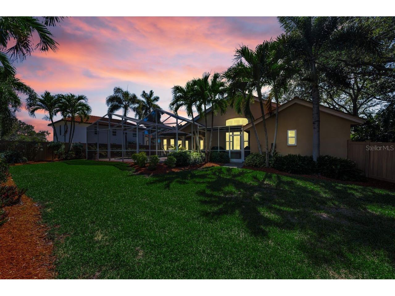 970 Southern Pine Court NE Saint Petersburg FL 33703 TB8502643 image43