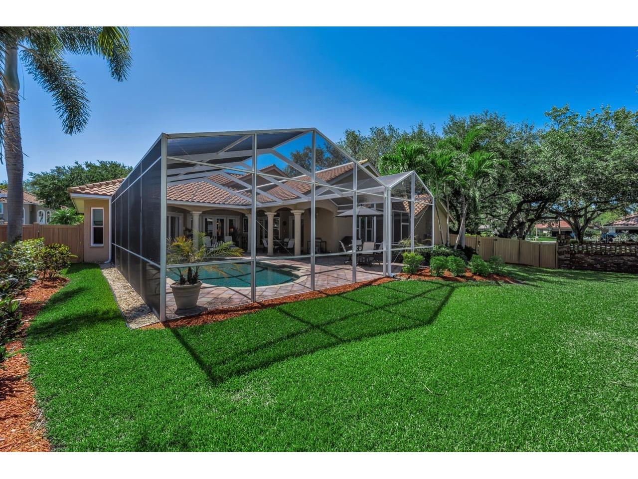 970 Southern Pine Court NE Saint Petersburg FL 33703 TB8502643 image45