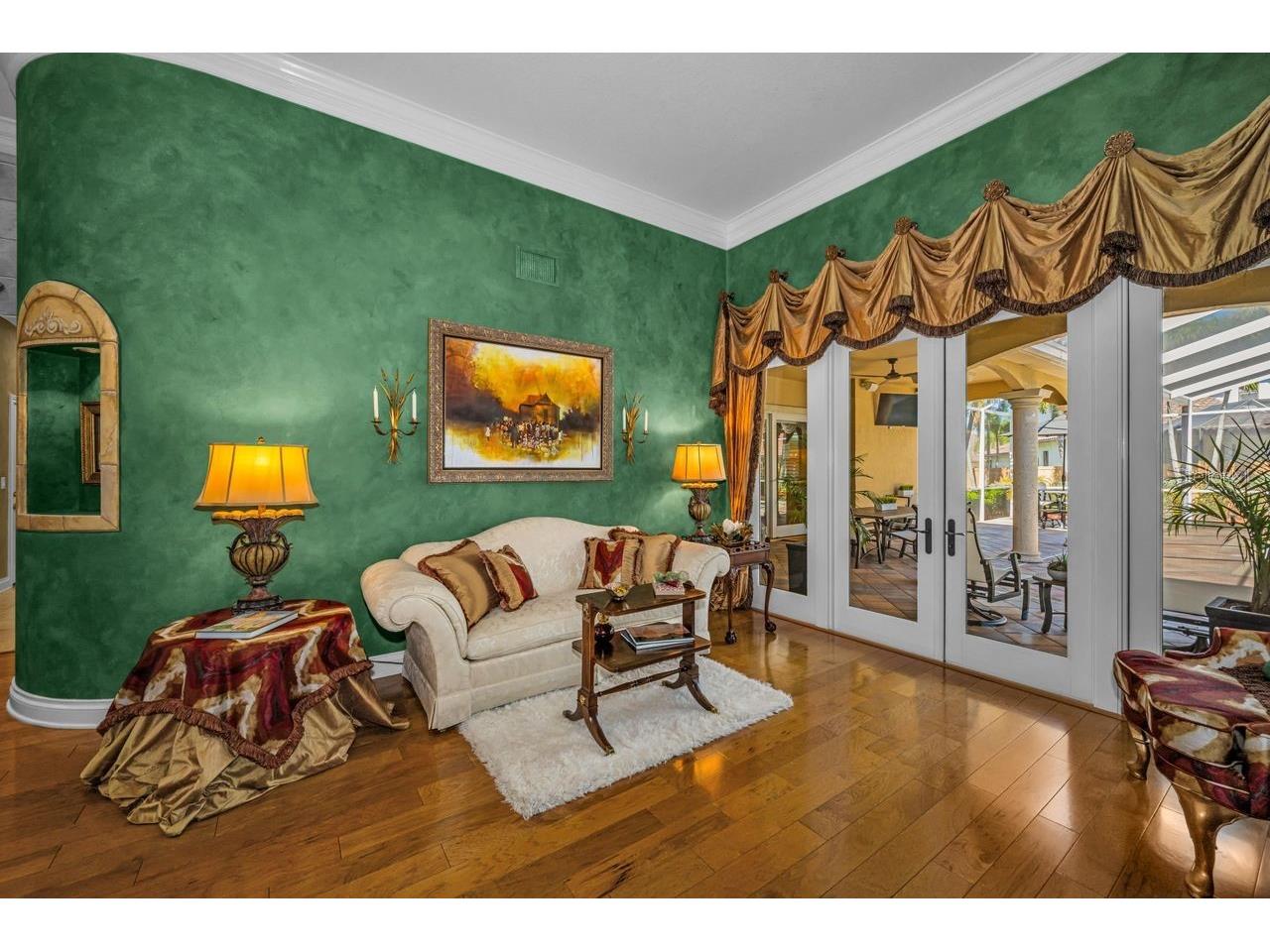 970 Southern Pine Court NE Saint Petersburg FL 33703 TB8502643 image6