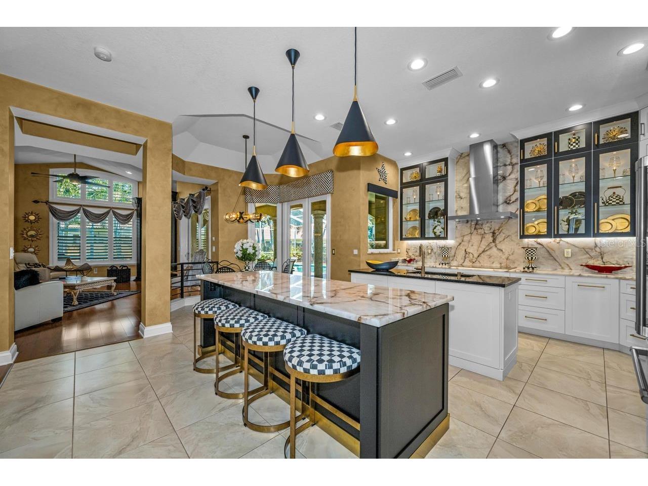 970 Southern Pine Court NE Saint Petersburg FL 33703 TB8502643 image7