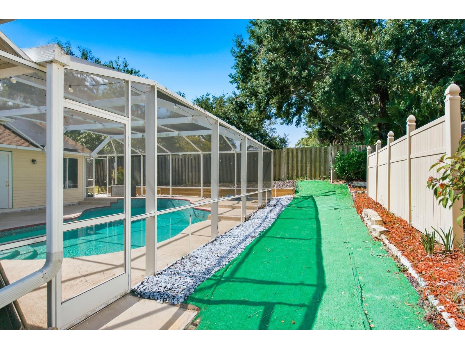 970 Valley View Circle Palm Harbor FL 34684 TB8520237 image37