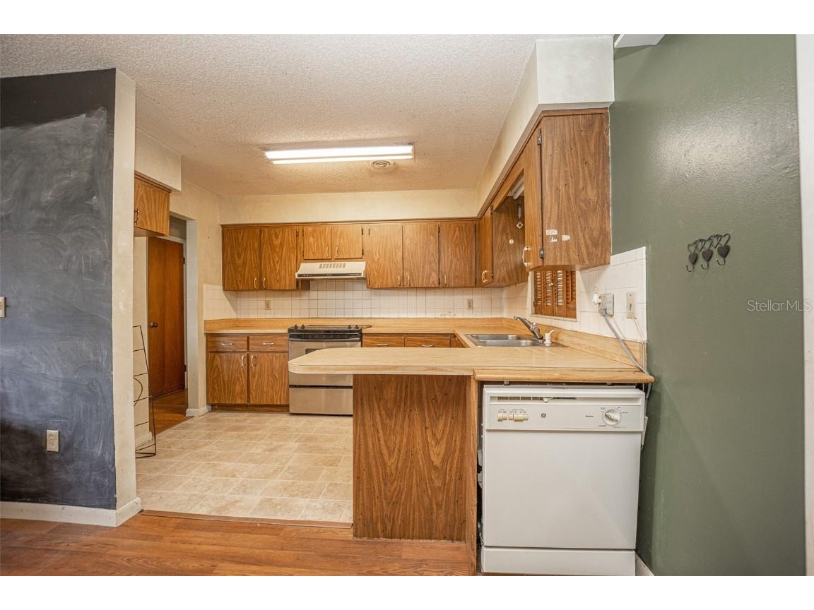 9701 E Warm Springs Avenue Coleman FL 33521 G5070614 image5