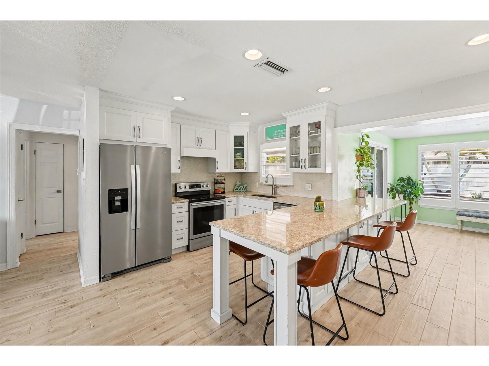 9703 48th Avenue N Saint Petersburg FL 33708 TB8500240 image7