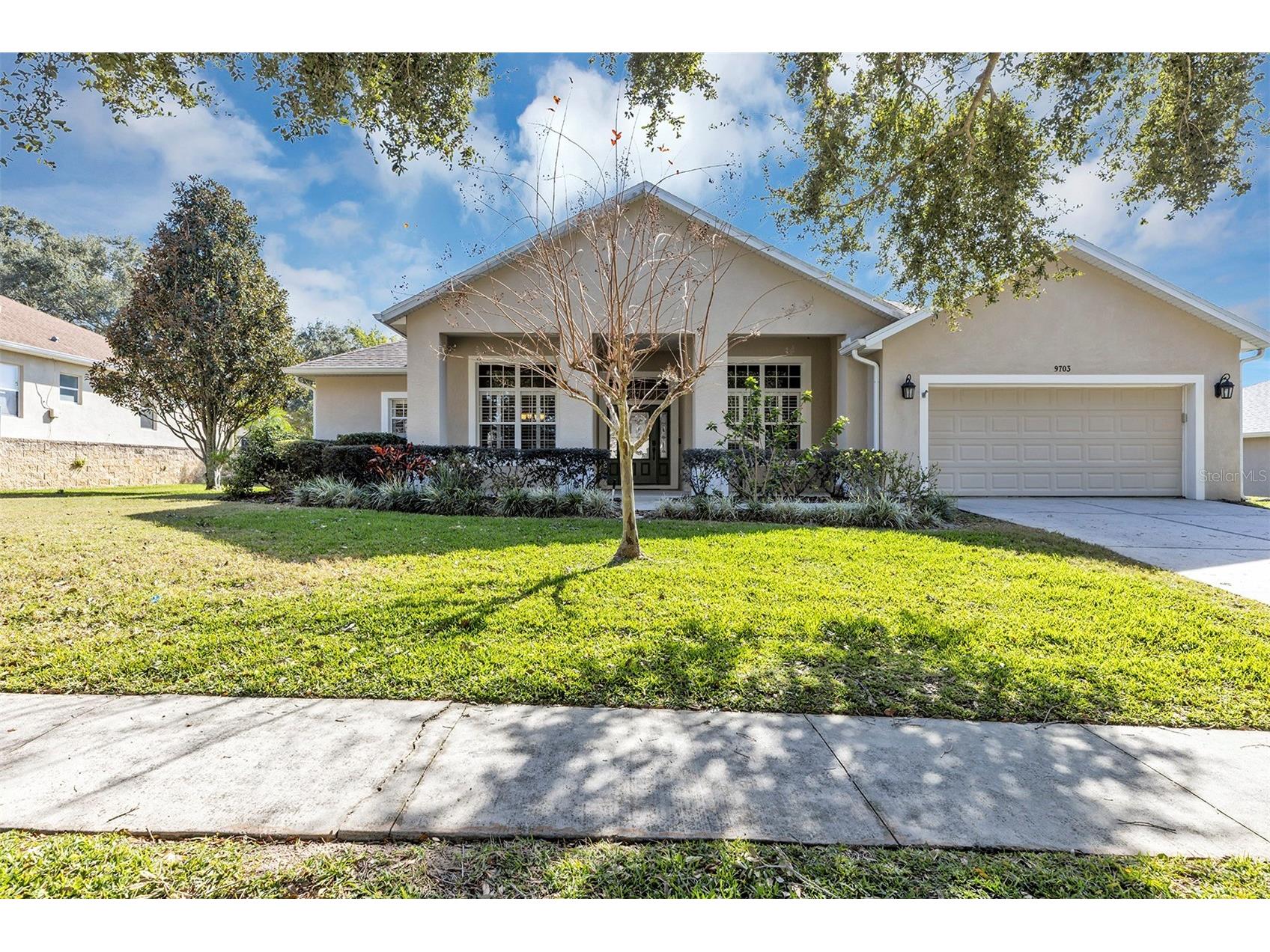 9703 Spring Lake Drive Clermont FL 34711 - LAKE MINNEOLA & CLERMONT CHAIN O6376328 image1