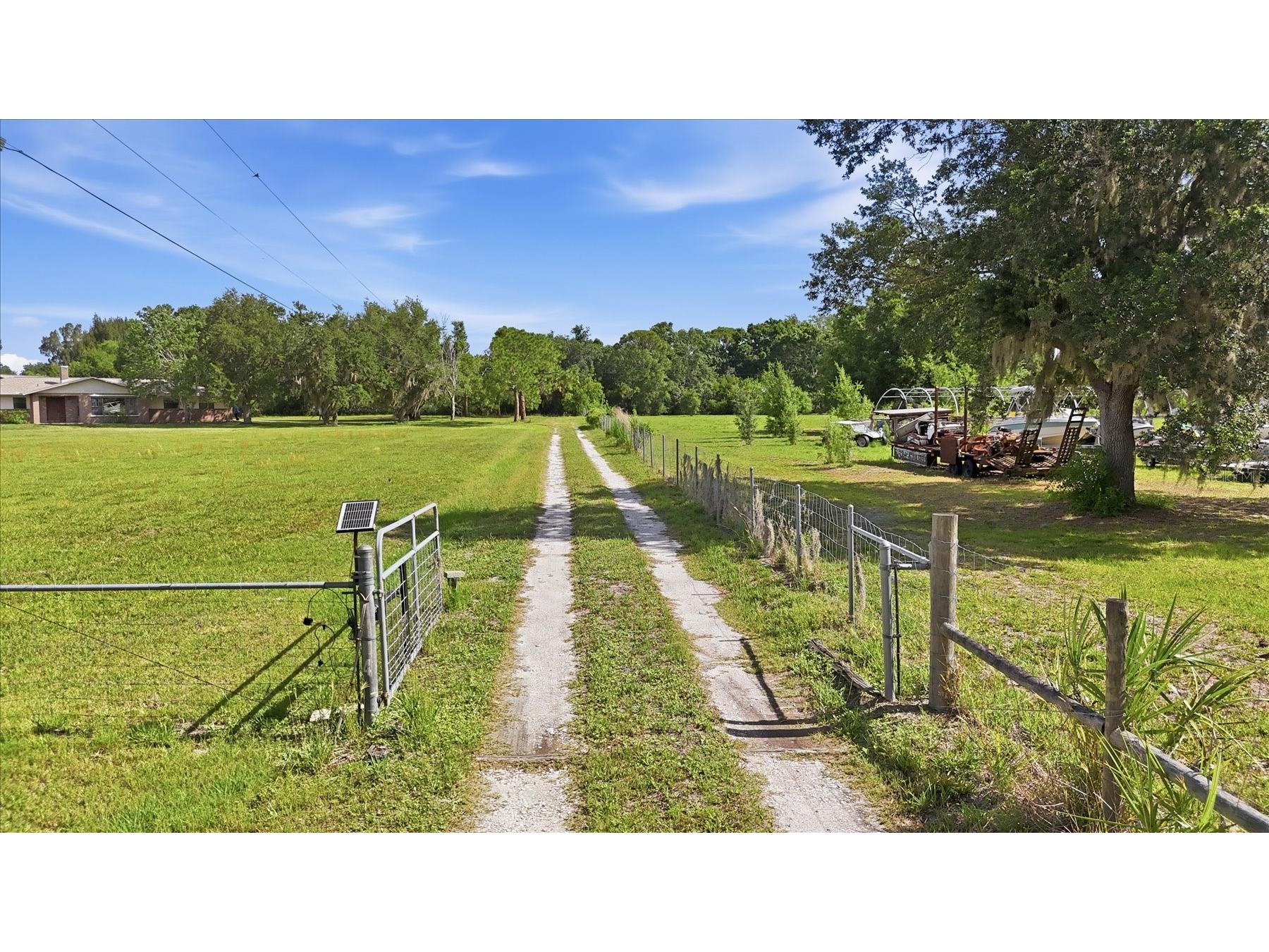 9704 25th Street E Parrish FL 34219 A4693931 image11