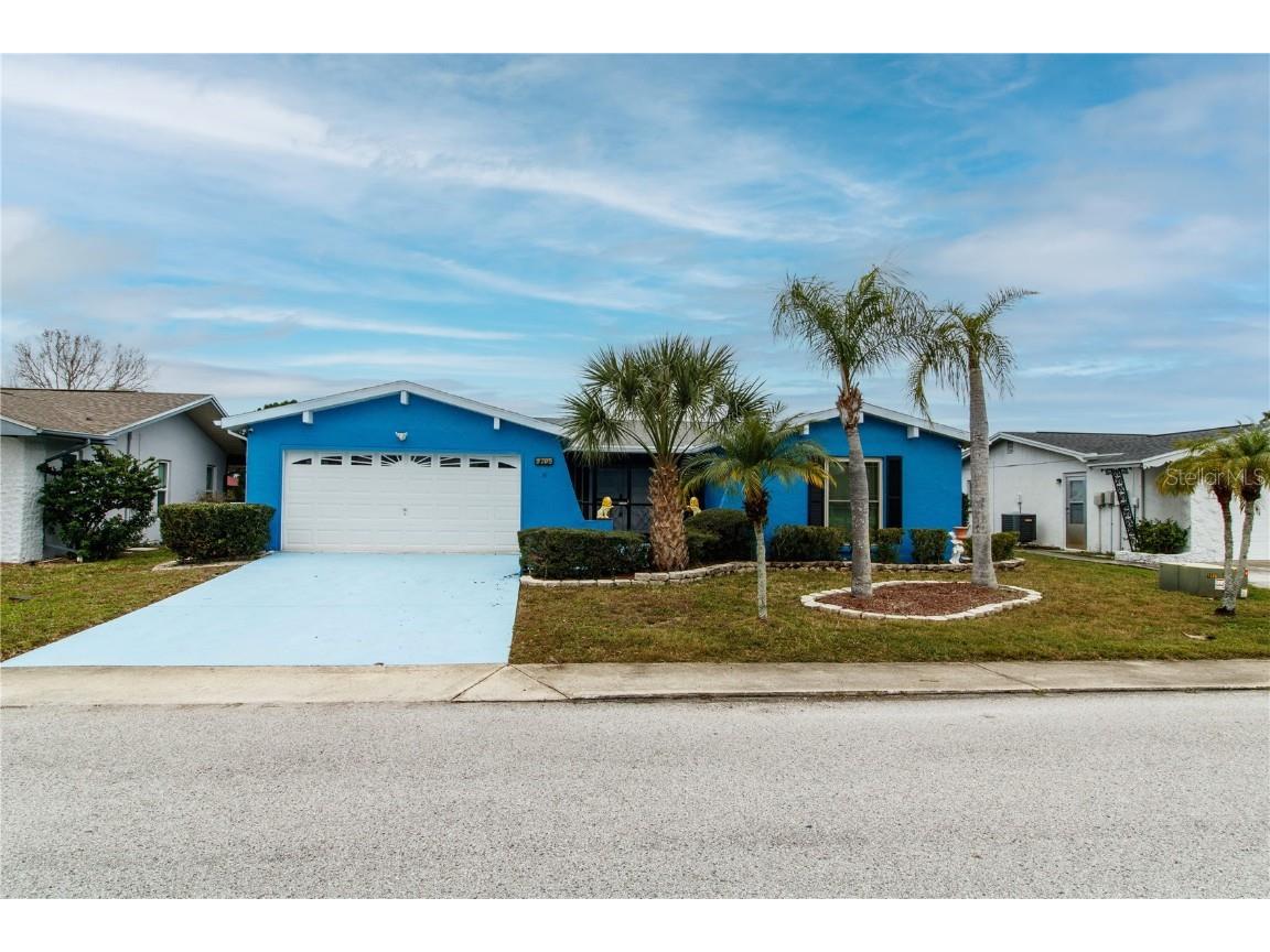 9705 Lakeside Lane Port Richey FL 34668 W7860935 image1