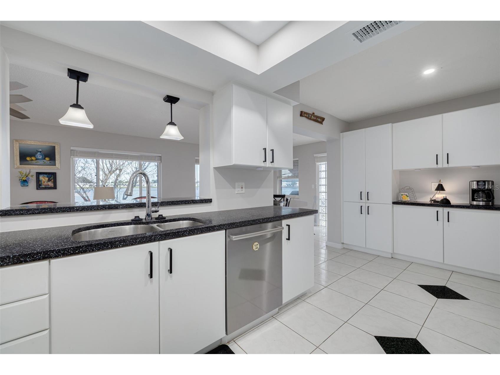 9705 Mainlands Boulevard W Pinellas Park FL 33782 TB8458316 image23
