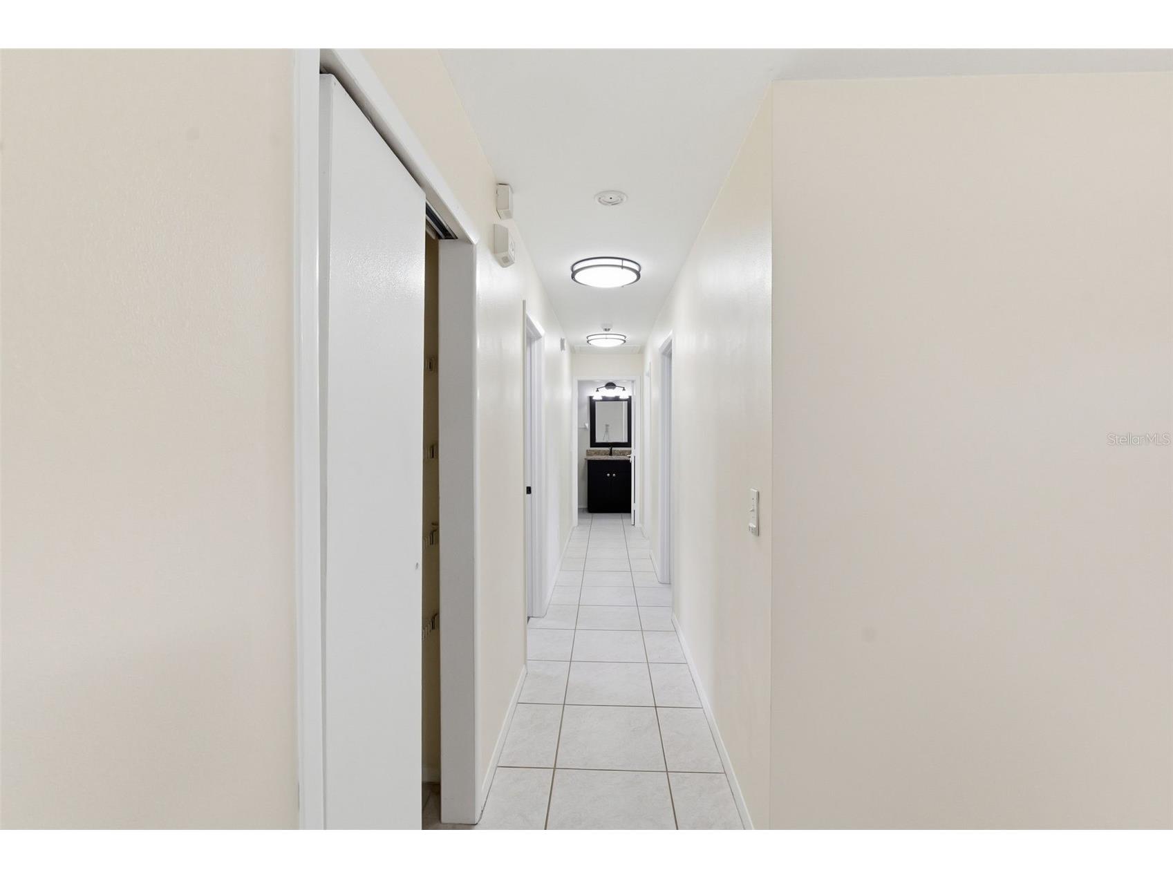9707 N Mary Avenue Tampa FL 33612 TB8506638 image13