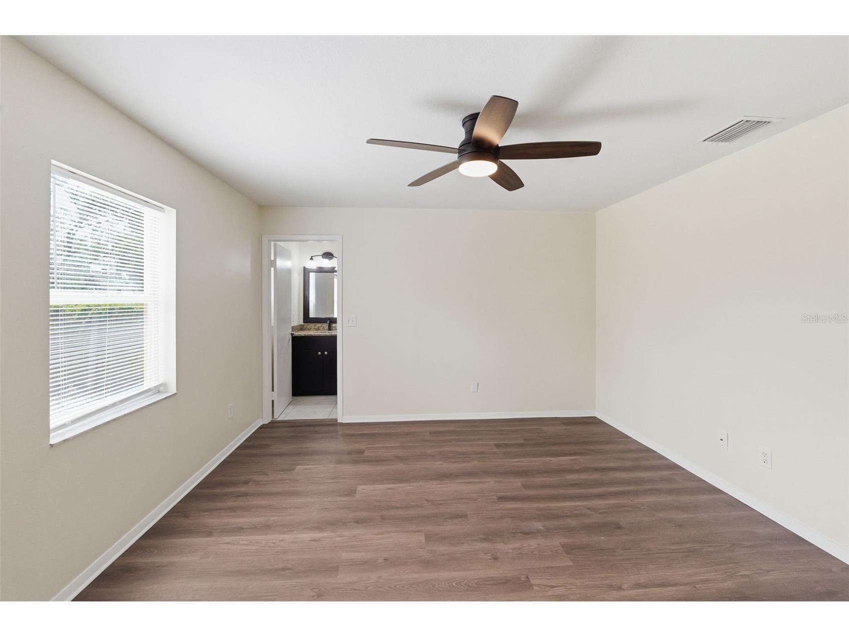 9707 N Mary Avenue Tampa FL 33612 TB8506638 image15